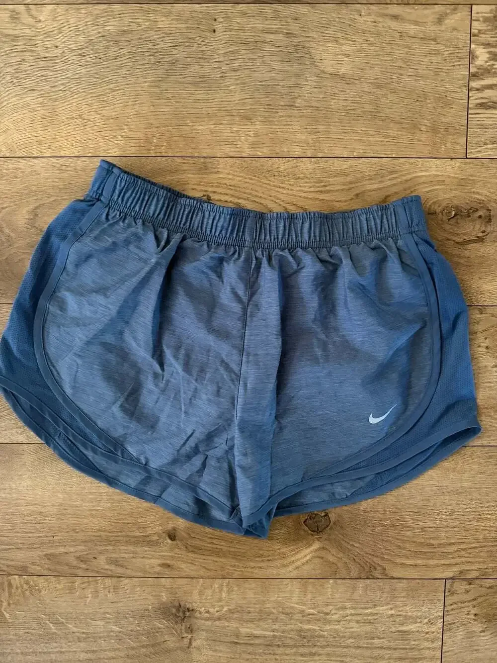 Nike Women's Dri-FIT Tempo 3